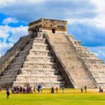 Desafíos de conservar templos mayas: deterioro, turismo y saqueo