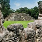 Descubrimientos arqueológicos revelan vestigios de batallas en pirámides mayas