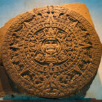 El simbolismo del color en las pirámides mayas
